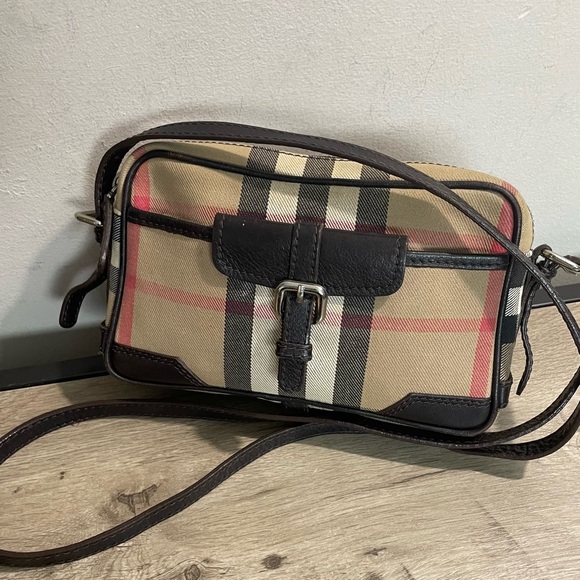 Vintage BURBERRY Nova Check PLAID Canvas LEATHER Trim CROSS BODY Designer BAG - Picture 5 of 9